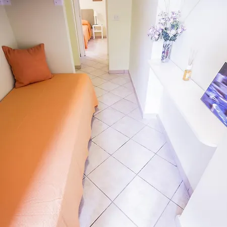Mandarino E Arancio By Montedelia Tour 3* Alezio