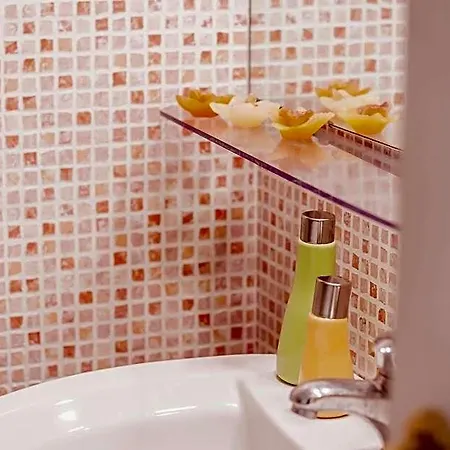 Mandarino E Arancio By Montedelia Tour Bed & Breakfast Alezio
