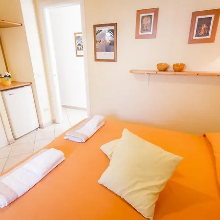 Panzió Mandarinoarancio