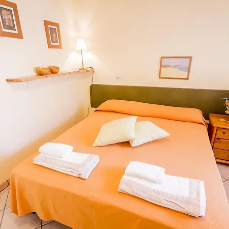 Mandarinoarancio Panzió 3*